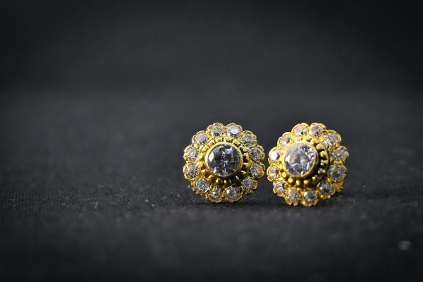Les meilleures boucles d’oreilles tendance pour chaque style